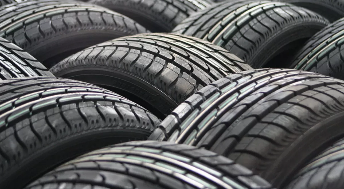 Las asociaciones de productores de neumáticos exigen eliminar los criterios sobre caucho reciclado