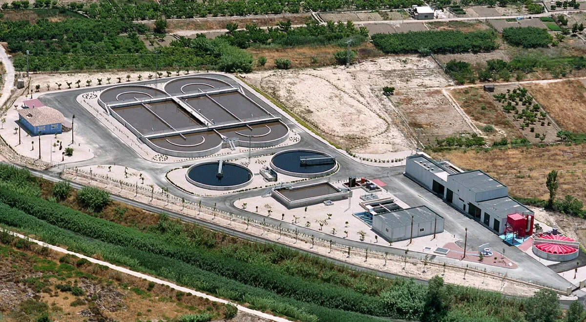  Imagen aérea de la EDAR de Ceutí en la que se investiga el proyecto europeo LIFE PRISTINE.
