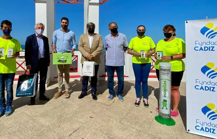 Fundación del Cádiz Club de Fútbol y Ecopilas velarán por el cuidado de las playas gaditanas