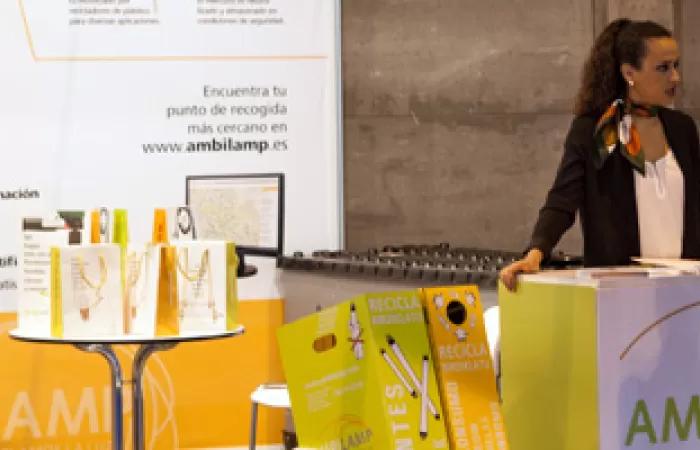 Ambilamp presenta sus últimas novedades en el reciclaje de lámparas y luminarias en TECMA y el Foro LEDsEE