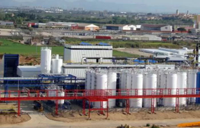 Kemira Ibérica concentra la producción de coagulantes para aguas residuales en su nueva planta de La Canonja en Tarragona