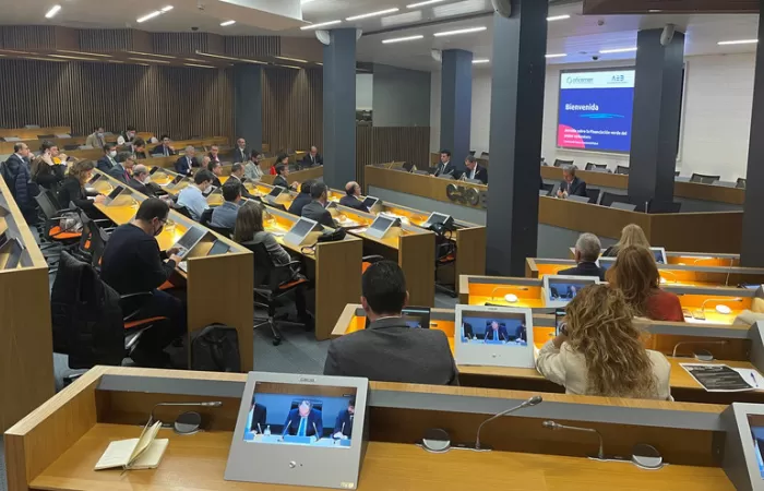 La industria cementera española analiza el impacto de la taxonomía verde