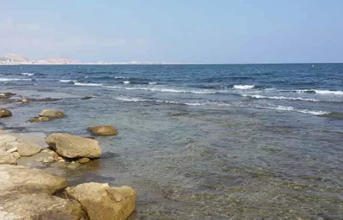La Universidad de Alicante evalúa el cambio climático en áreas marinas protegidas del levante español