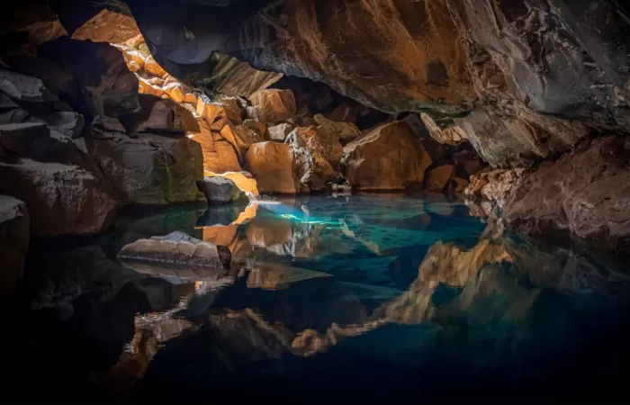 Cuevas Stiffe en Italia