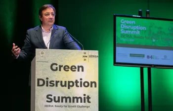 Fernández Vara destaca en 'Green Disruption Summit' la oportunidad de la economía verde para Extremadura