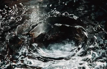 Acceso al agua: un derecho constitucional que “no cabe” en la Constitución