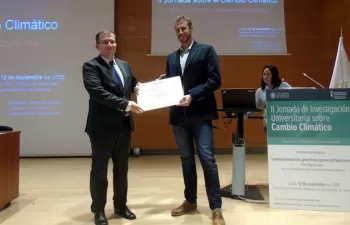 Ignacio Buesa, ganador del premio a la mejor tesis doctoral de la Cátedra de Cambio Climático UPV-GVA