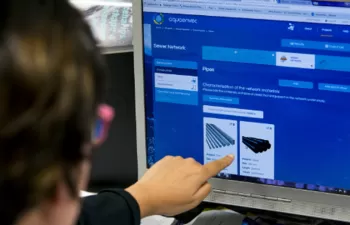 Desirée Marín presenta el proyecto LIFE Aquaenvec en las Mesas de Urbanismo del AMB