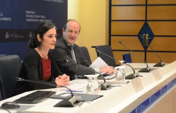 María García Rodríguez y Daniel Calleja analizan la aplicación de la política medioambiental europea en España