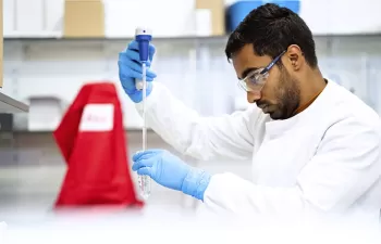 La Comisión Europea adopta una nueva Estrategia de sostenibilidad para las sustancias químicas