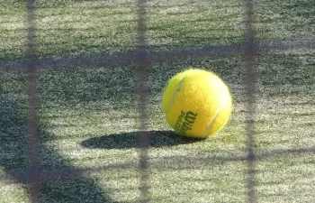 Investigan el uso de nuevos materiales para palas de pádel más sostenibles