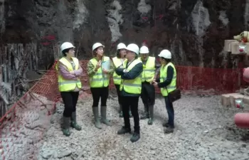 Iñaki Arriola visita las obras de la estación de bombeo subterránea en Sukarrieta