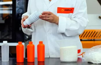 Nuevas bolsas y botellas biodegradables resistentes a los tratamientos térmicos para productos lácteos
