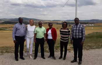 Altos funcionarios del sector eléctrico de Kenia se interesan por la experiencia española en renovables