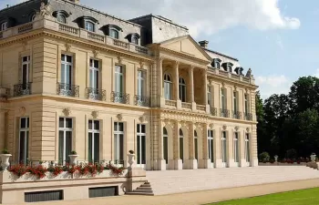 Un estudiante español se forma en gobernanza del agua en la OCDE con una beca de colaboración entre este organismo y la Cátedra AQUAE