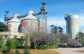 Cementos Portland Valderrivas apuesta por la reutilización de agua en su planta de Alcalá de Guadaíra