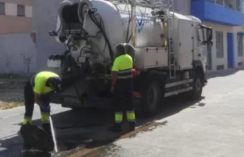 Arrancan los trabajos de limpieza de imbornales, pozos y colectores en Massamagrell