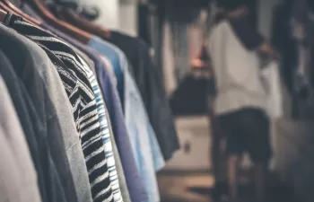 La compra de ropa de segunda mano aumenta el 38% en España en los últimos años