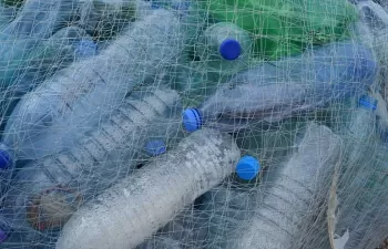 El sector pesquero español se propone retirar 200 toneladas de residuos del mar cada año