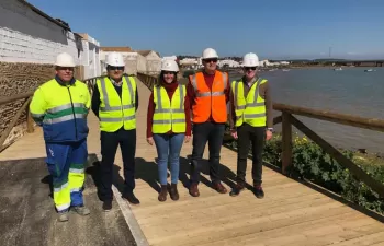 Aqualia recupera el paseo fluvial de Barbate