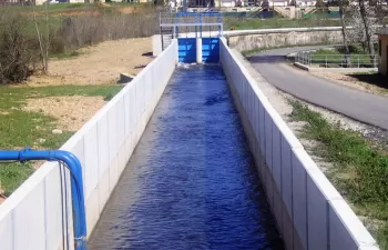 Impulso a las obras del colector y conexión del saneamiento de Cabañas Raras al saneamiento del Bierzo Bajo