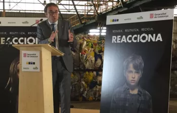La Generalitat de Catalunya presenta una campaña llamamiento para los ciudadanos no recicladores