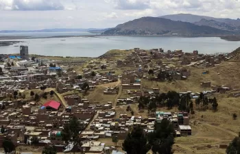 Perú declara la viabilidad para la construcción de 10 plantas de tratamiento para descontaminar el Titicaca