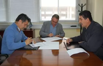 El ITC firma un acuerdo con AT Hidrotecnia para la transferencia de conocimiento en materia de depuración