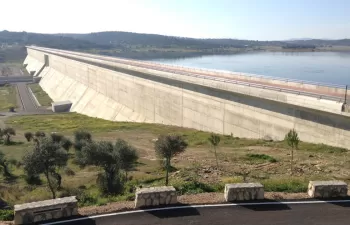 El MAPAMA licita las actuaciones de protección ambiental en el entorno de la presa de Alcollarín en Cáceres