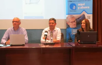 Ayuntamiento y Aqualia presentan en Rota \"Smart aqua\", la app más completa para el Servicio de Aguas