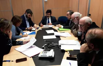 La CHE y el alcalde de Huesca abordan el proyecto de abastecimiento desde el embalse Montearagón