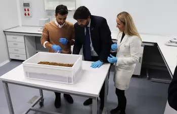 Murcia cuenta con un Centro de Investigación pionero en el uso de insectos como bioconversores de residuos