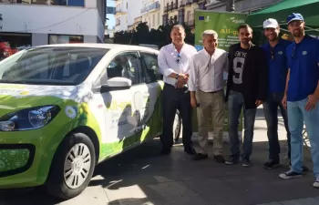 El vehículo a biometano del proyecto All-gas atrae la atención en la Semana de la Movilidad de Jerez