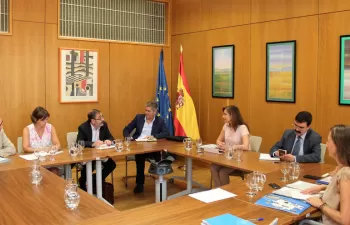 Liana Ardiles se reúne con la directora del Instituto Aragonés del Agua para abordar el Pacto Nacional del Agua