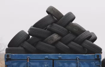 EuRIC y ETRMA piden el desarrollo de criterios de fin de residuo para el caucho de neumáticos fuera de uso