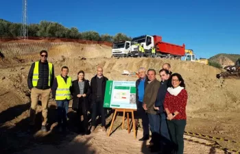 Arrancan las obras para la construcción de la depuradora de Cabra del Santo Cristo