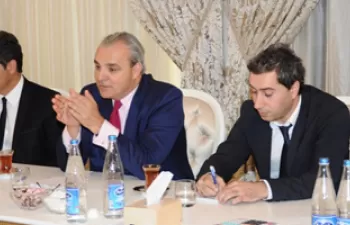 Suez Environnement acuerda transferir conocimientos en materia de agua con el operador público de agua de Azerbaiyán