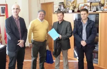 Una Tablet por pasarse a la factura electrónica del Servicio Municipal de Aguas de Los Alcázares