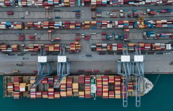 Diseñan un programa informático que detecta alteraciones en la calidad del aire de los puertos