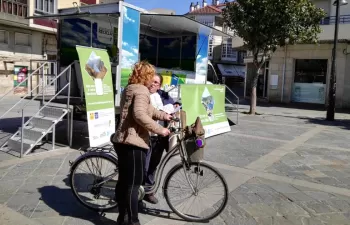 Más reciclaje en Sanxenxo con el aula móvil de la campaña itinerante \"Oportunidades Galicia\"
