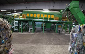 El volumen de negocio de la gestión de plantas de residuos supera los 1.400 millones en 2015