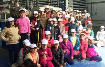 Escolares de Sant Josep y de Sant Joan visitan la desaladora de Santa Eulària