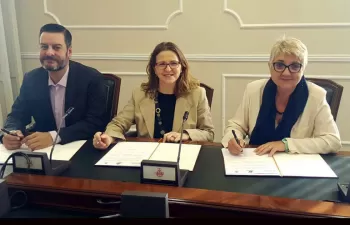 El modelo de economía circular se implanta en la gestión de la paja del arroz en Valencia