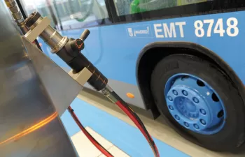 MaÌs de 30 estudios cientiÌficos demuestran el potencial del gas natural en la reducción de emisiones en el transporte