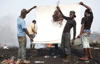 José Fiscal entrega en Huelva los premios de la IV edición del certamen \'Reciclar Arte\'