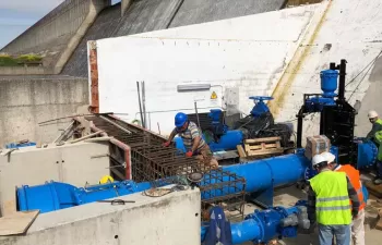 Avanzan las obras de duplicación del desagüe de fondo de la presa de Arroyo de la Luz