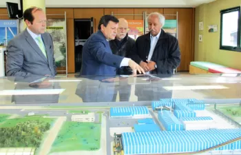 El Ministro Saharaui de Medio Ambiente conoce de primera mano el complejo de Sogama