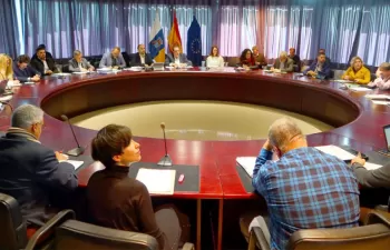 Gobierno y Cabildos actualizarán el Plan Integral de Residuos de Canarias a las directivas de la Unión Europea