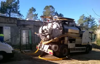 Arranca el Plan de Limpieza y Desinfección 2016 de los depósitos de Anglès