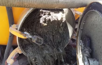 3.266 horas de trabajo y 193.000 euros, balance de la retirada de toallitas en Almería